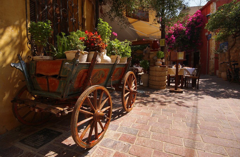 walking food tasting tour in the town of chania